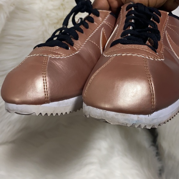 Nike rose gold cortez sneakers - Picture 7 of 10